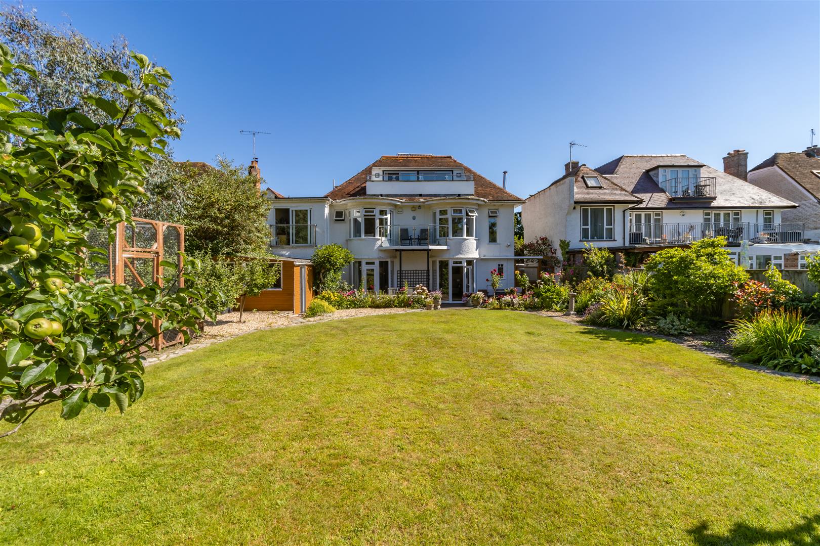 Property information Luxury & Prestige